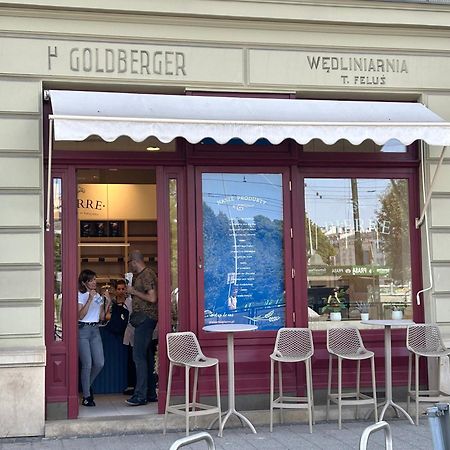 Charm & Comfort Renovated Gem In Old Town Sarego Apt B Krakau Buitenkant foto